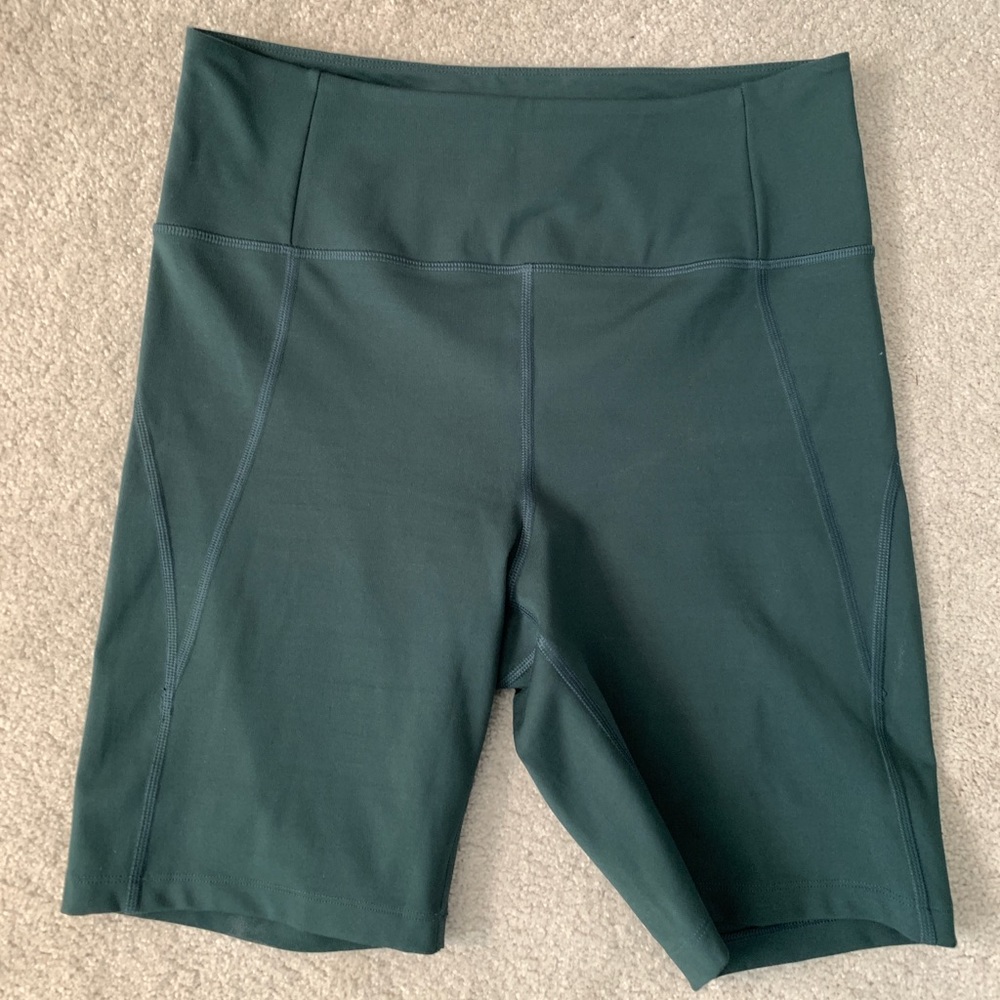 girlfriend collective Moss Bike Shorts L